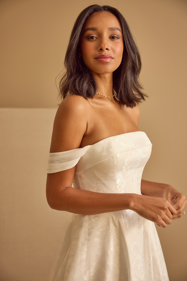 SIMPLE CHIFFON SWAGS