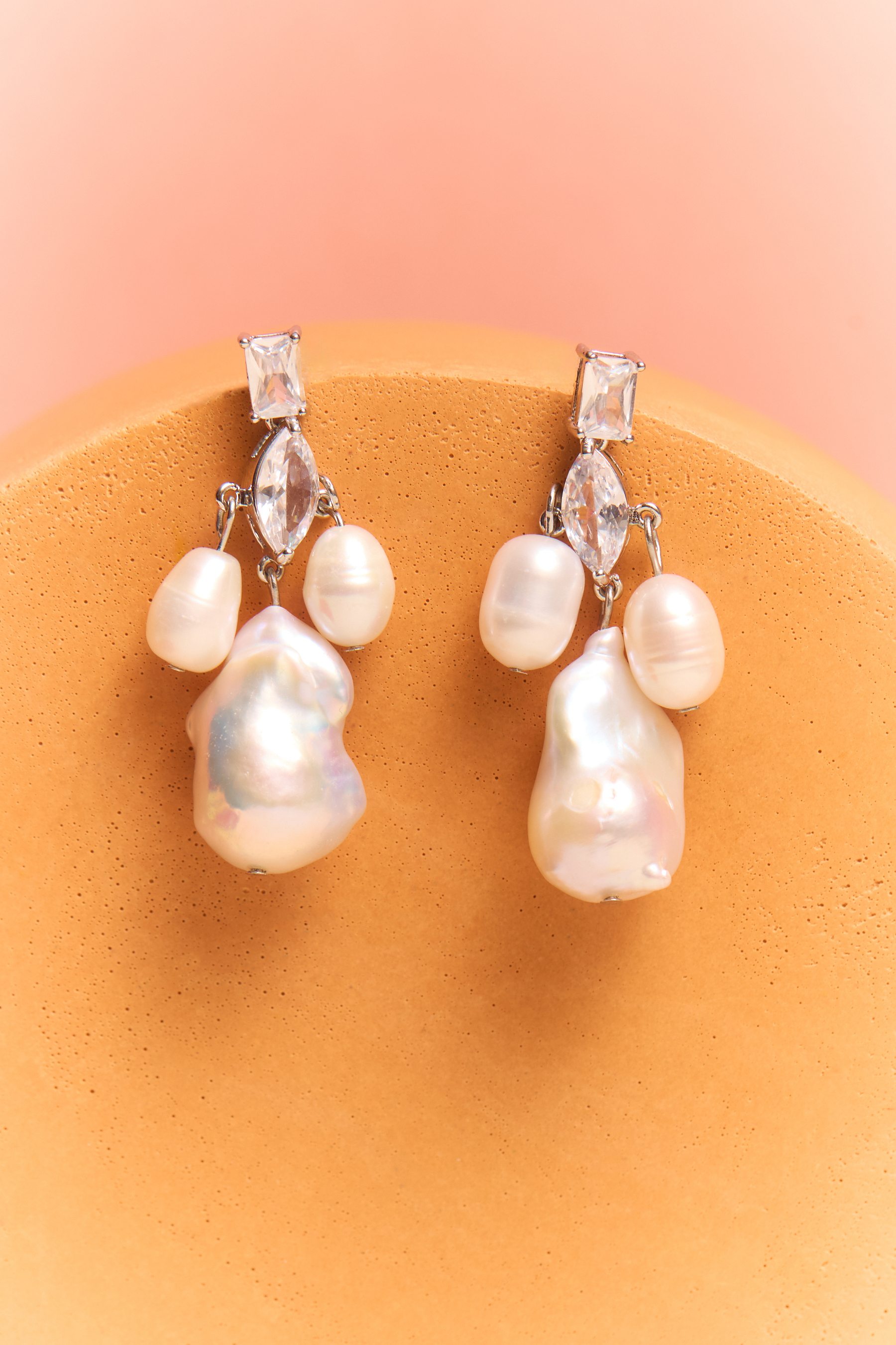 CRYSTAL BAROQUE DROPS Detail 1