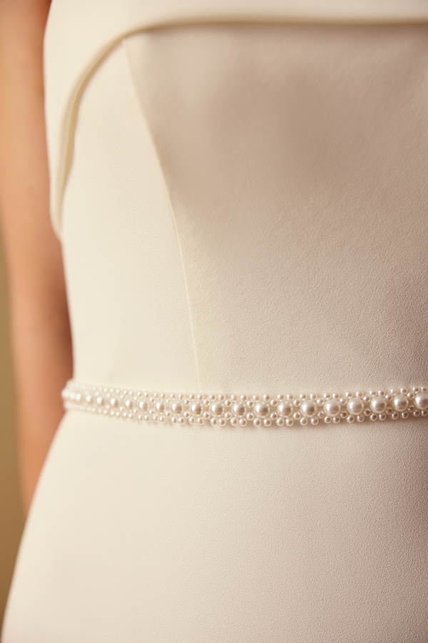 LINKED PEARL SASH