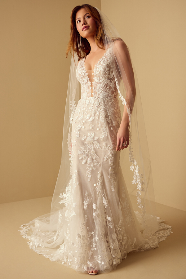 IVY LACE VEIL