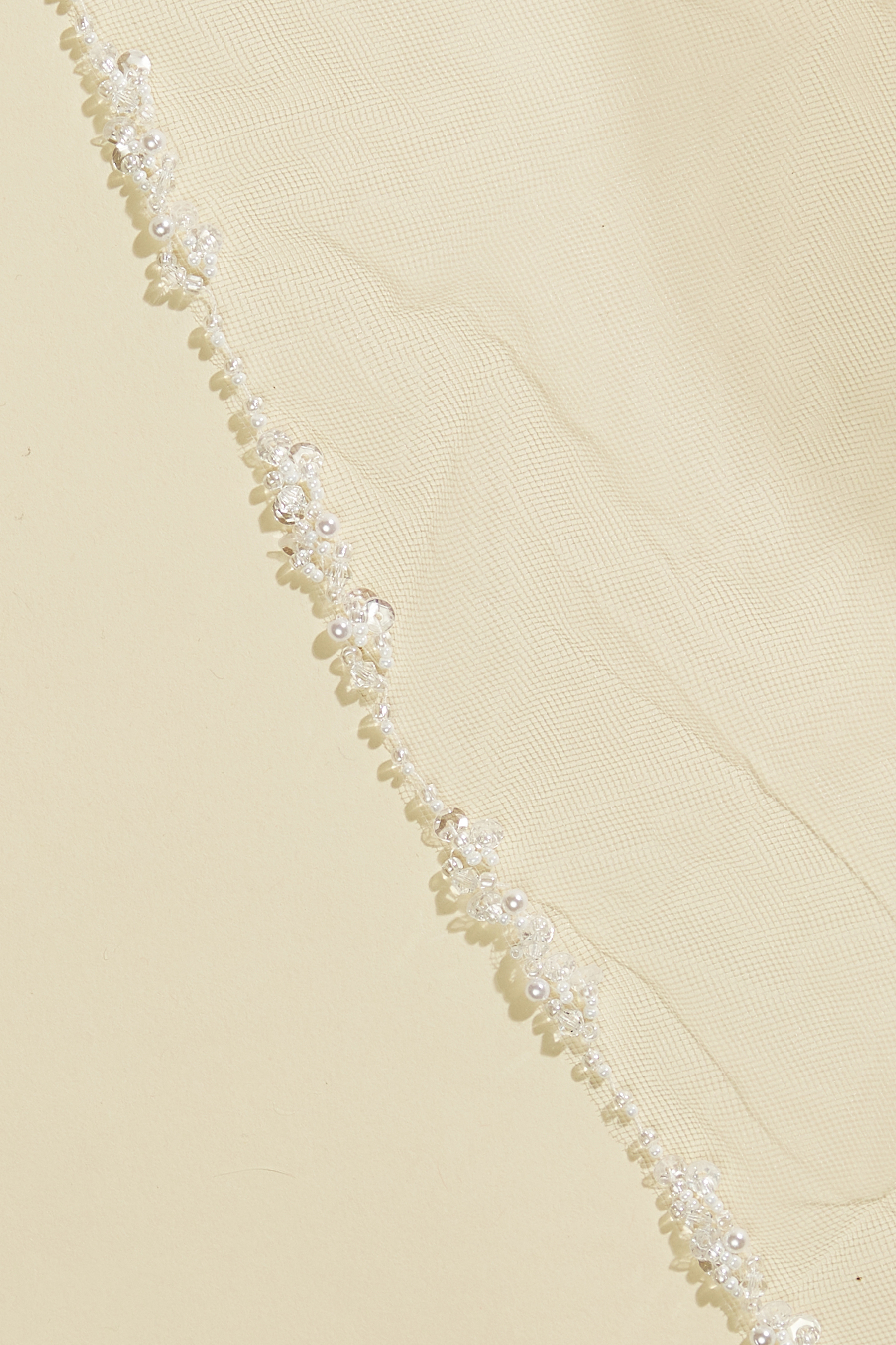 CRYSTAL CLUSTER FINGERTIP VEIL Detail 4