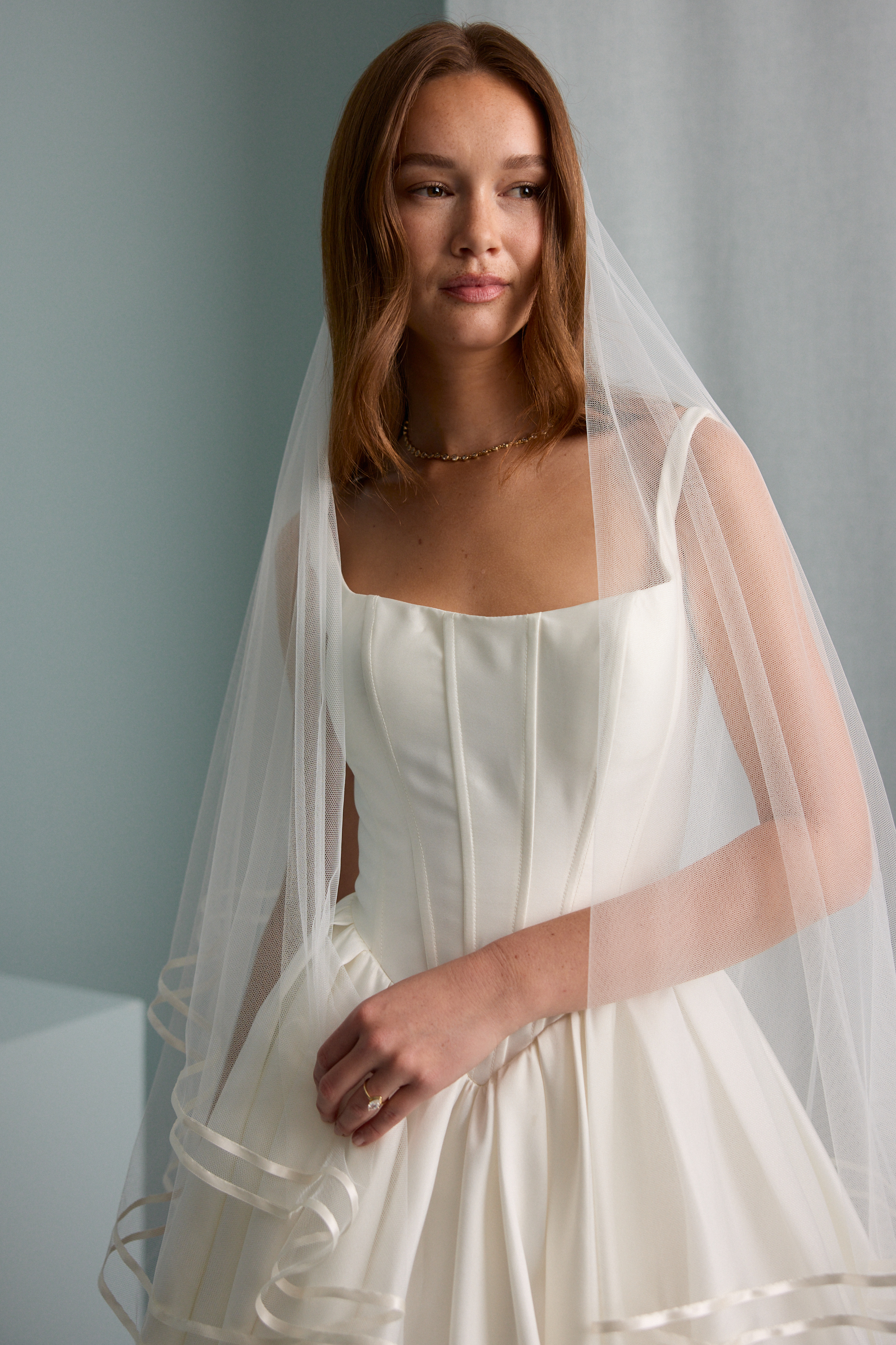 LUXE SATIN TRIM VEIL Detail 3