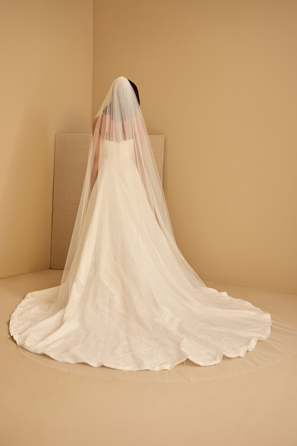 CRYSTAL EDGE VEIL