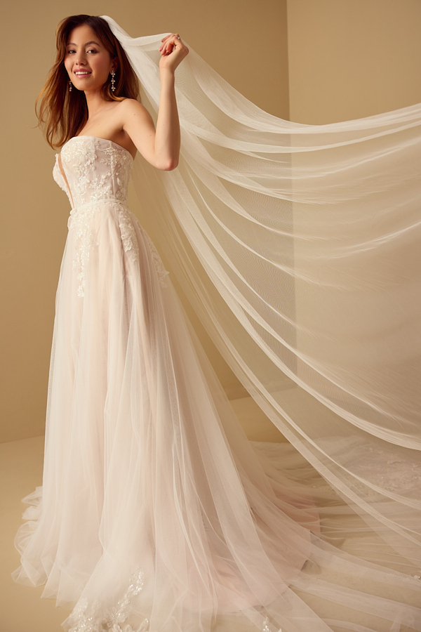 LUXE TULLE VEIL