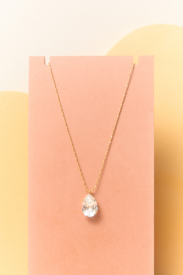 TEARDROP NECKLACE