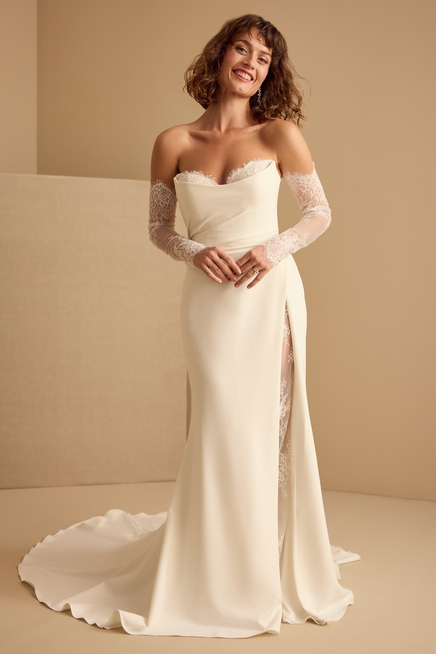 CHANTILLY LACE SLEEVES