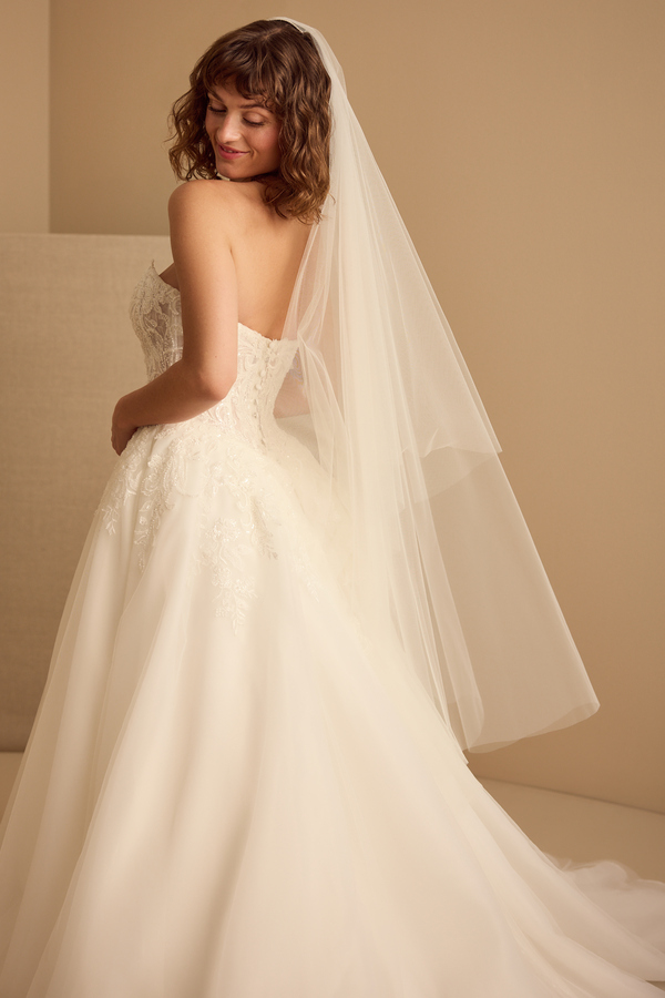 CLASSIC CIRCLE CUT VEIL