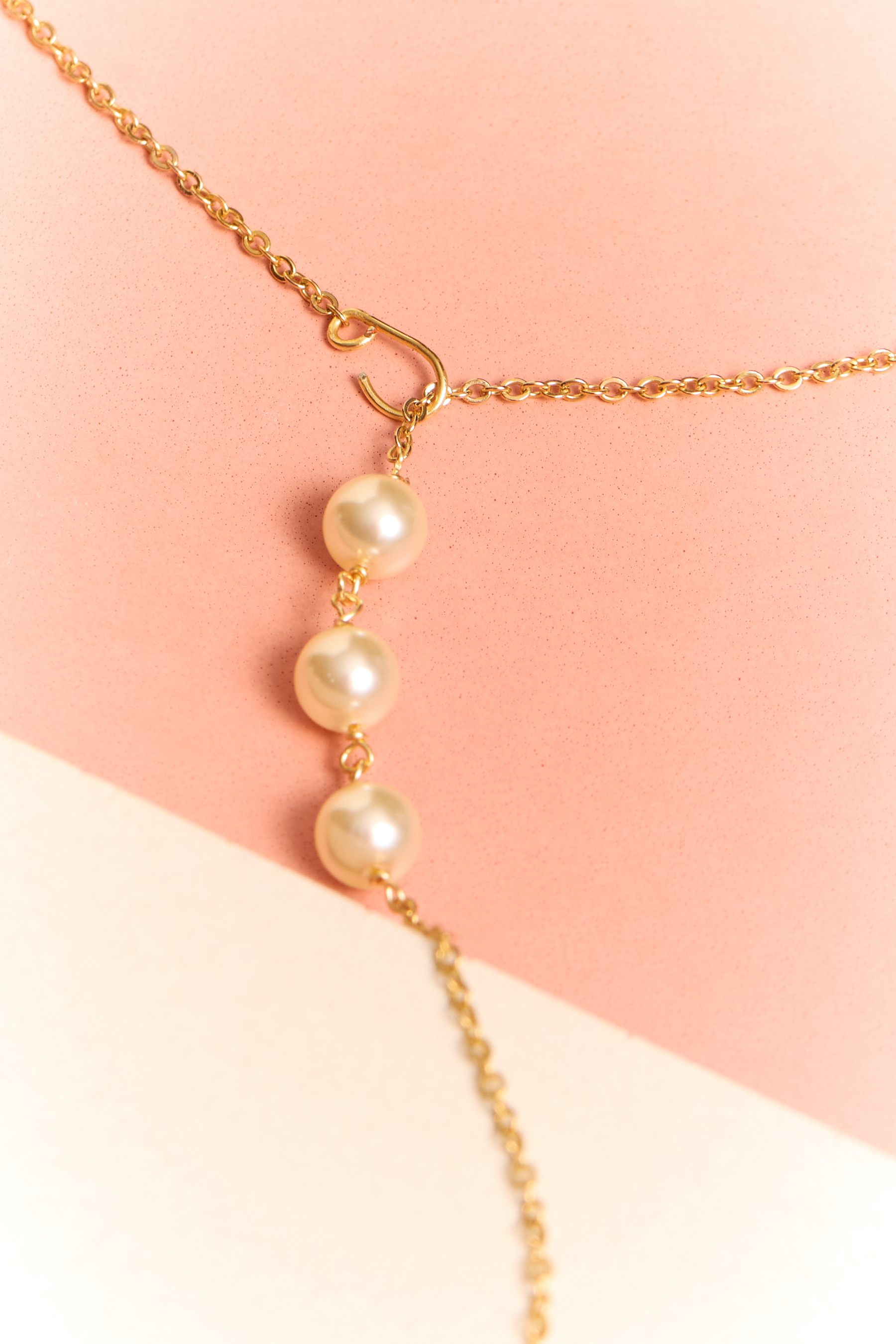 MINIMAL PEARL LARIAT Detail 2