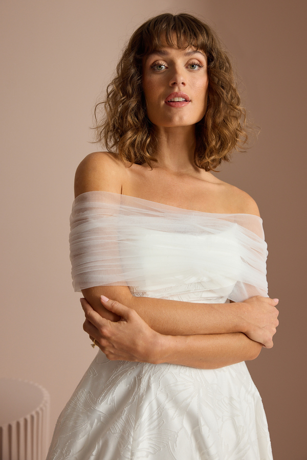 SIMPLE TULLE WRAP