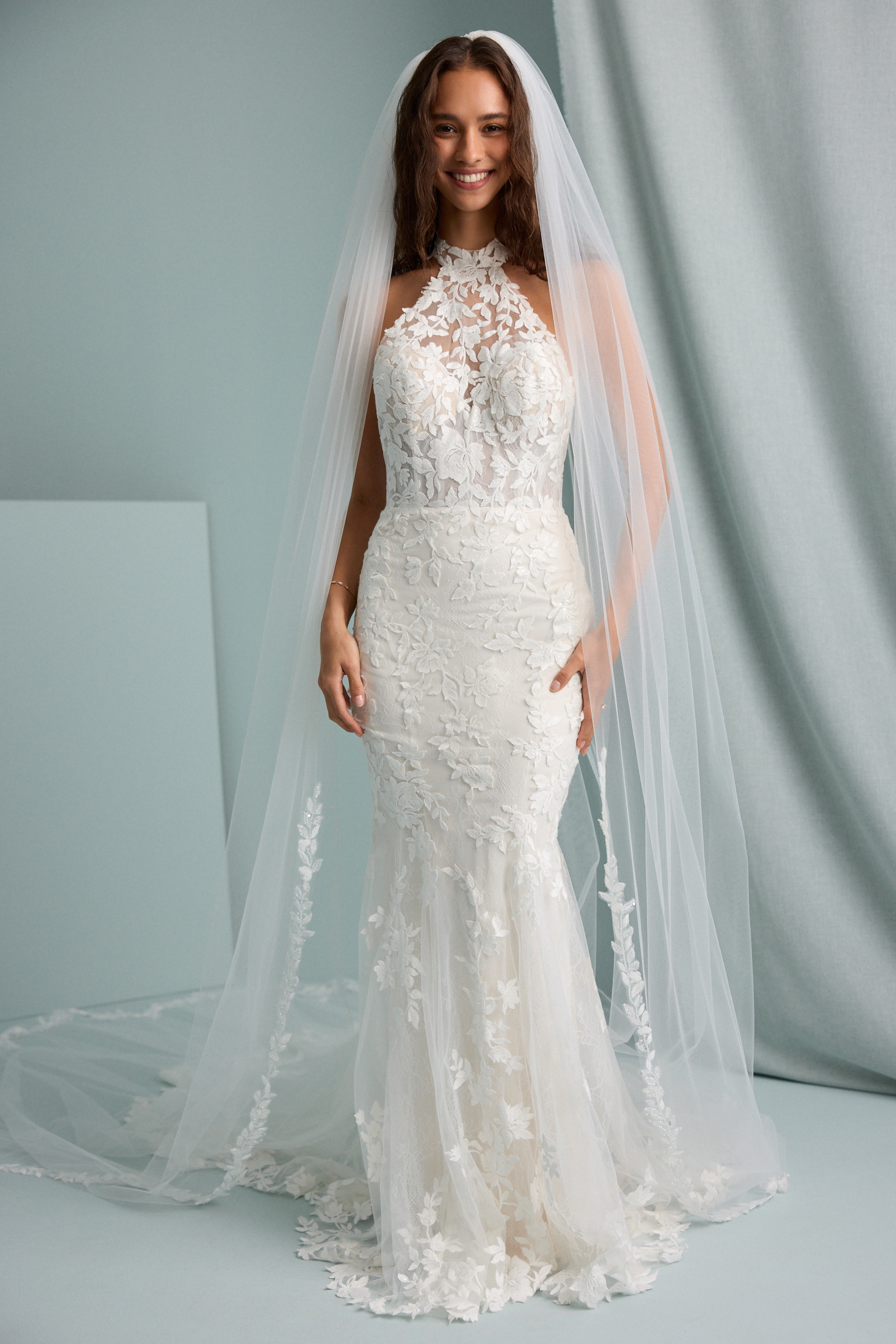 FLOURISHING BEADED VEIL Detail 2