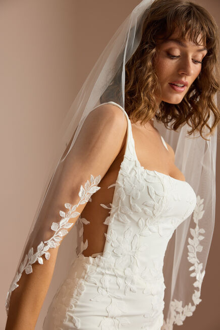 Vow’d Waterfall Fingertip Veil Beaded Leaves Fingertip Veil with Trim | David main image 2