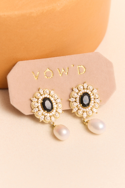 VINTAGE PEARL DROPS
