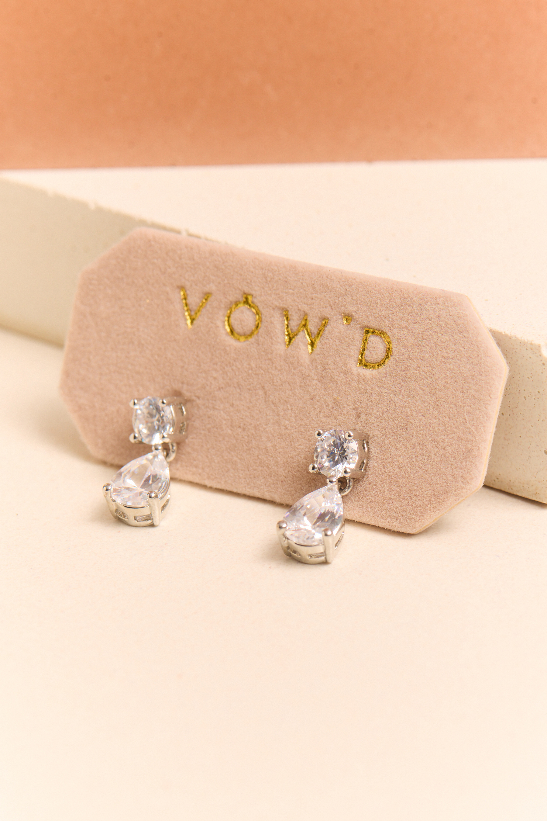PETITE PEAR DROPS Detail 2