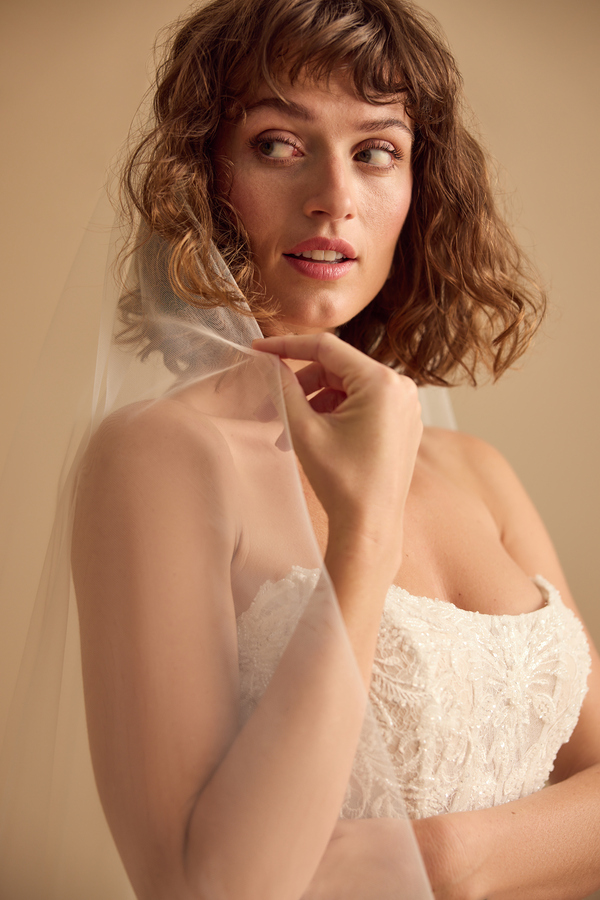CLASSIC CIRCLE CUT VEIL