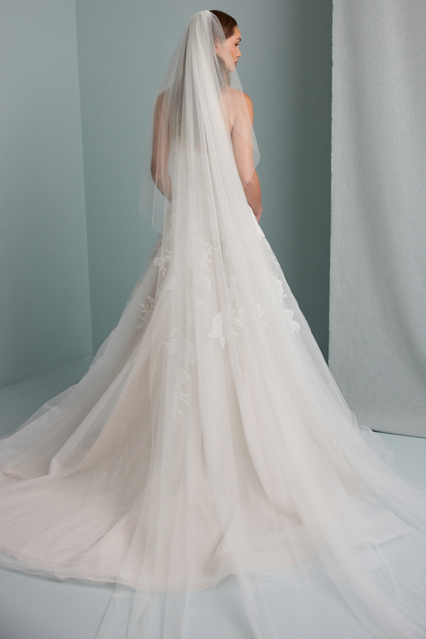 LUXE ROYAL CATHEDRAL VEIL