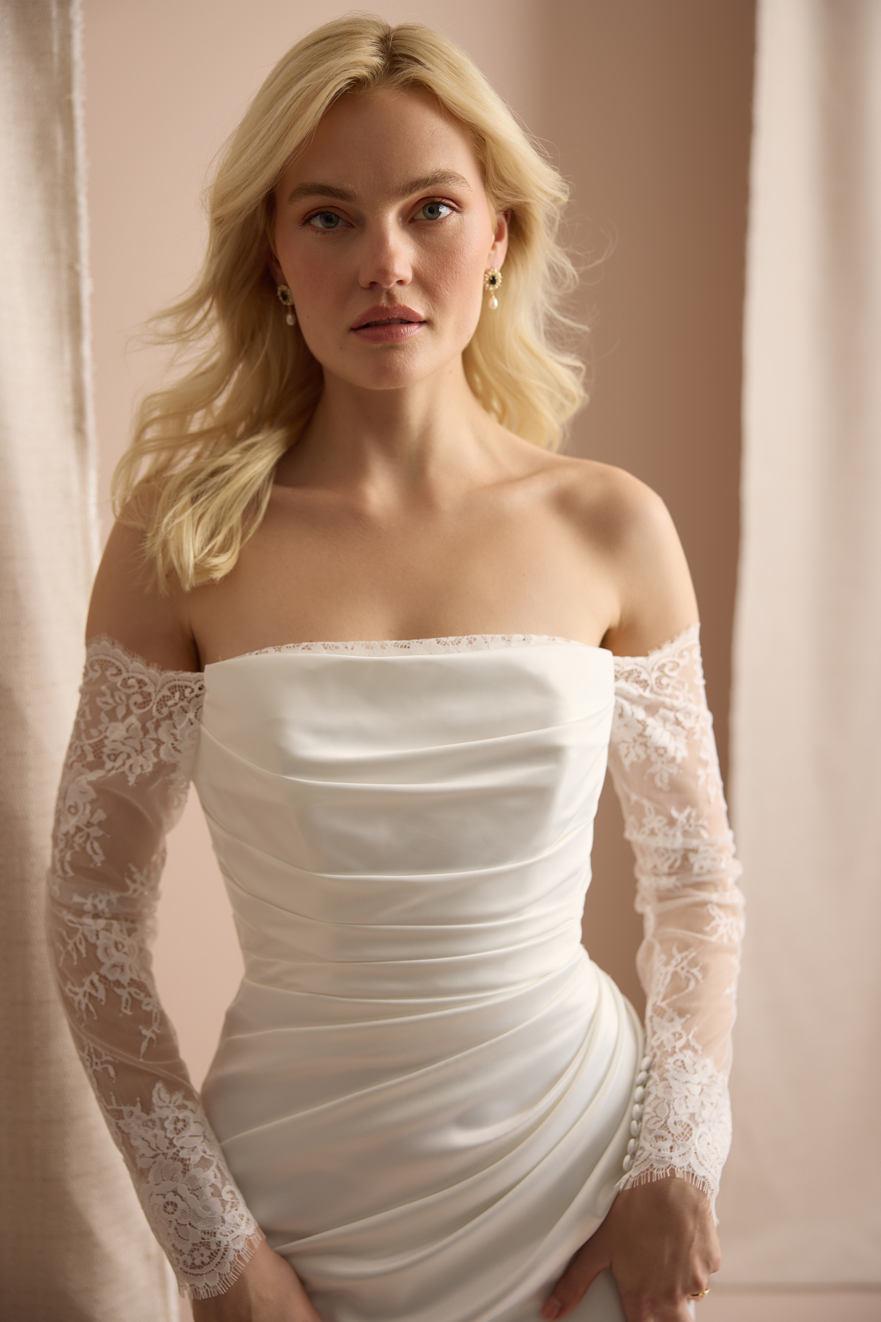 LYRA DRESS Detail 1