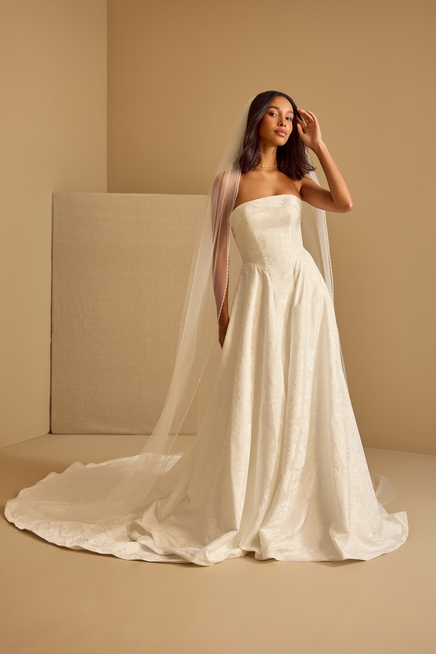 CRYSTAL EDGE VEIL