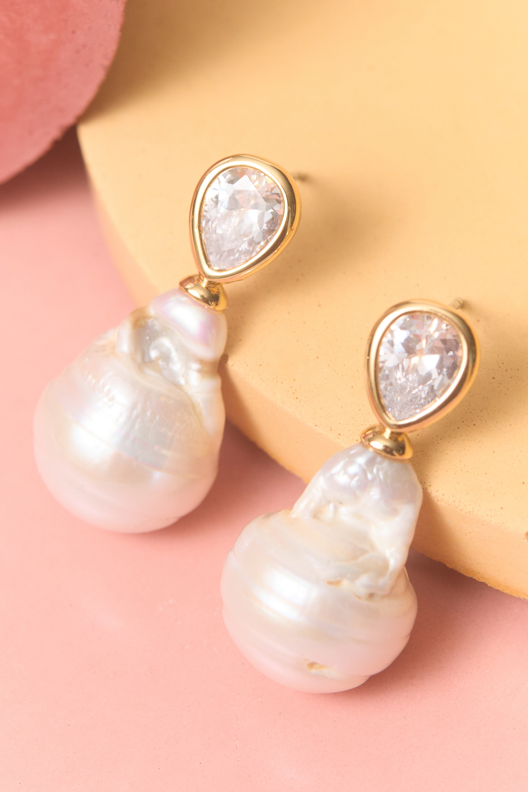 FRESHWATER BAROQUE DROPS Detail 2