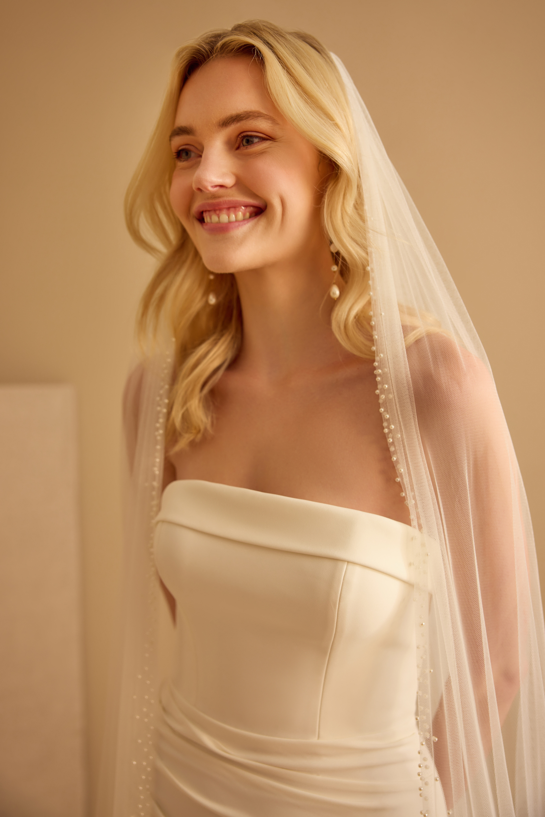 LUXE PEARL EDGE VEIL Detail 4