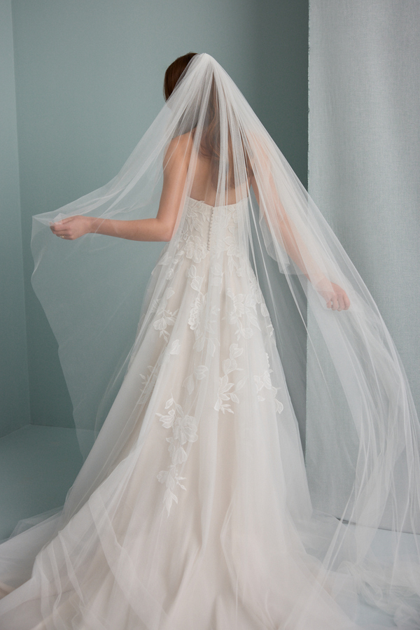 LUXE ROYAL CATHEDRAL VEIL