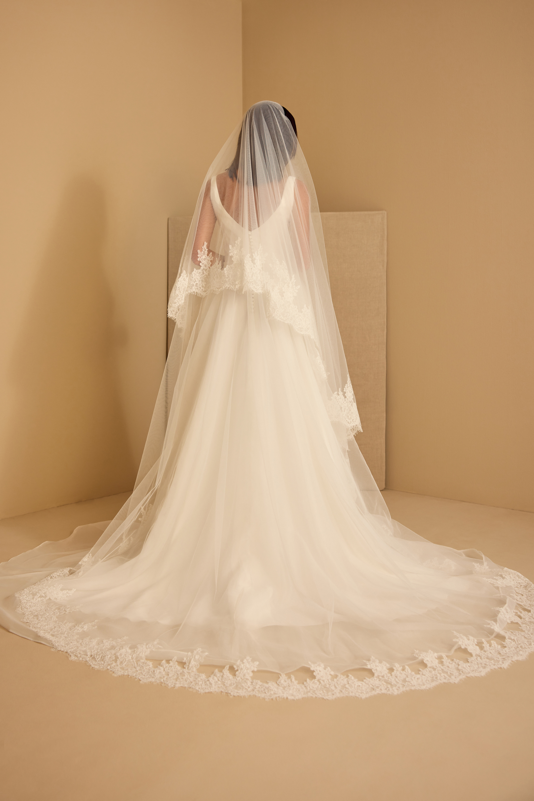 CORDED FLORAL LACE VEIL Detail 4
