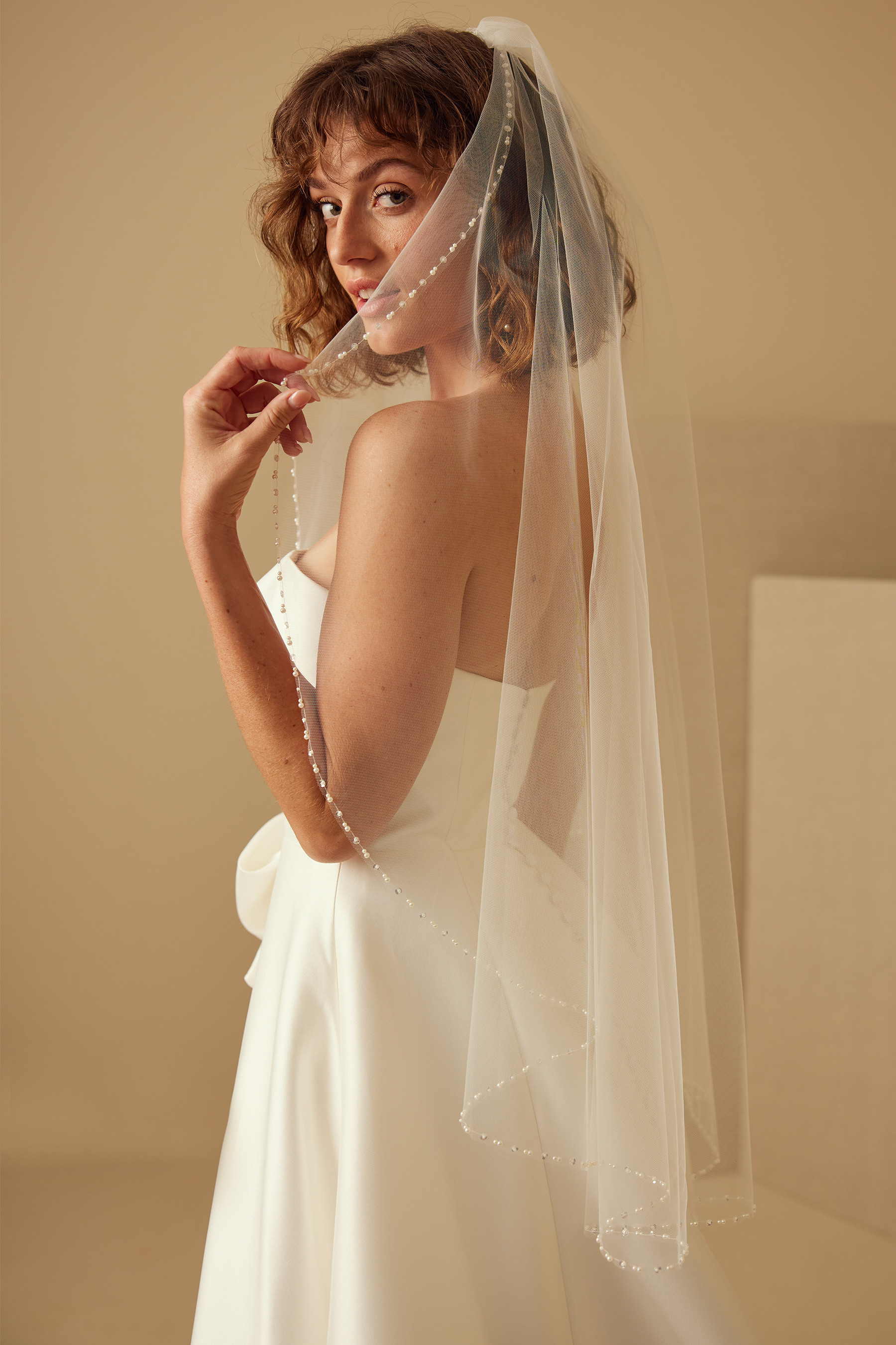 PEARL & SHINE VEIL Detail 1