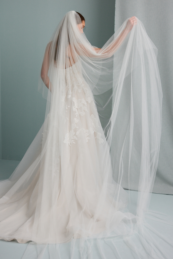 LUXE ROYAL CATHEDRAL VEIL