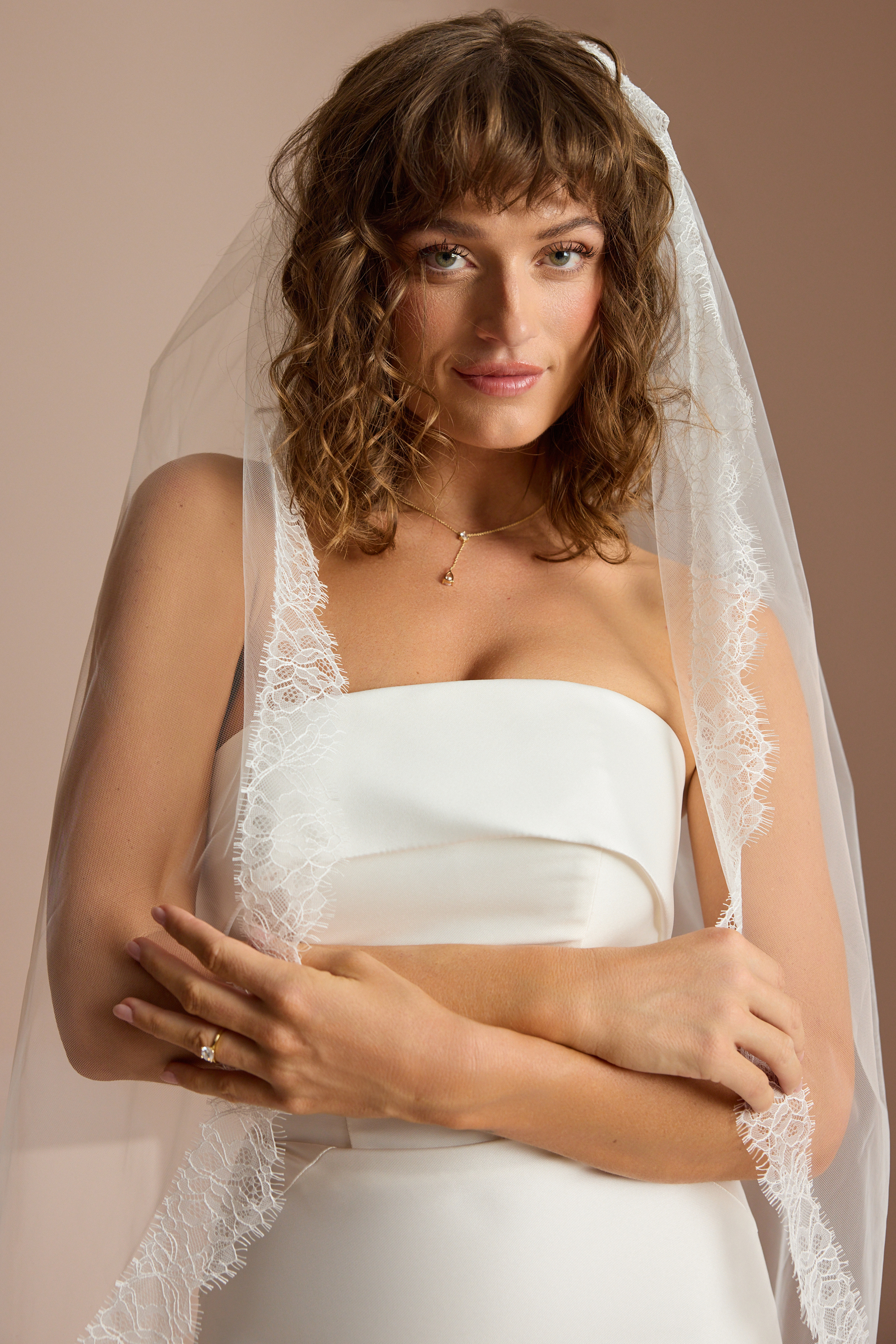SIMPLE LACE TRIM VEIL Detail 1