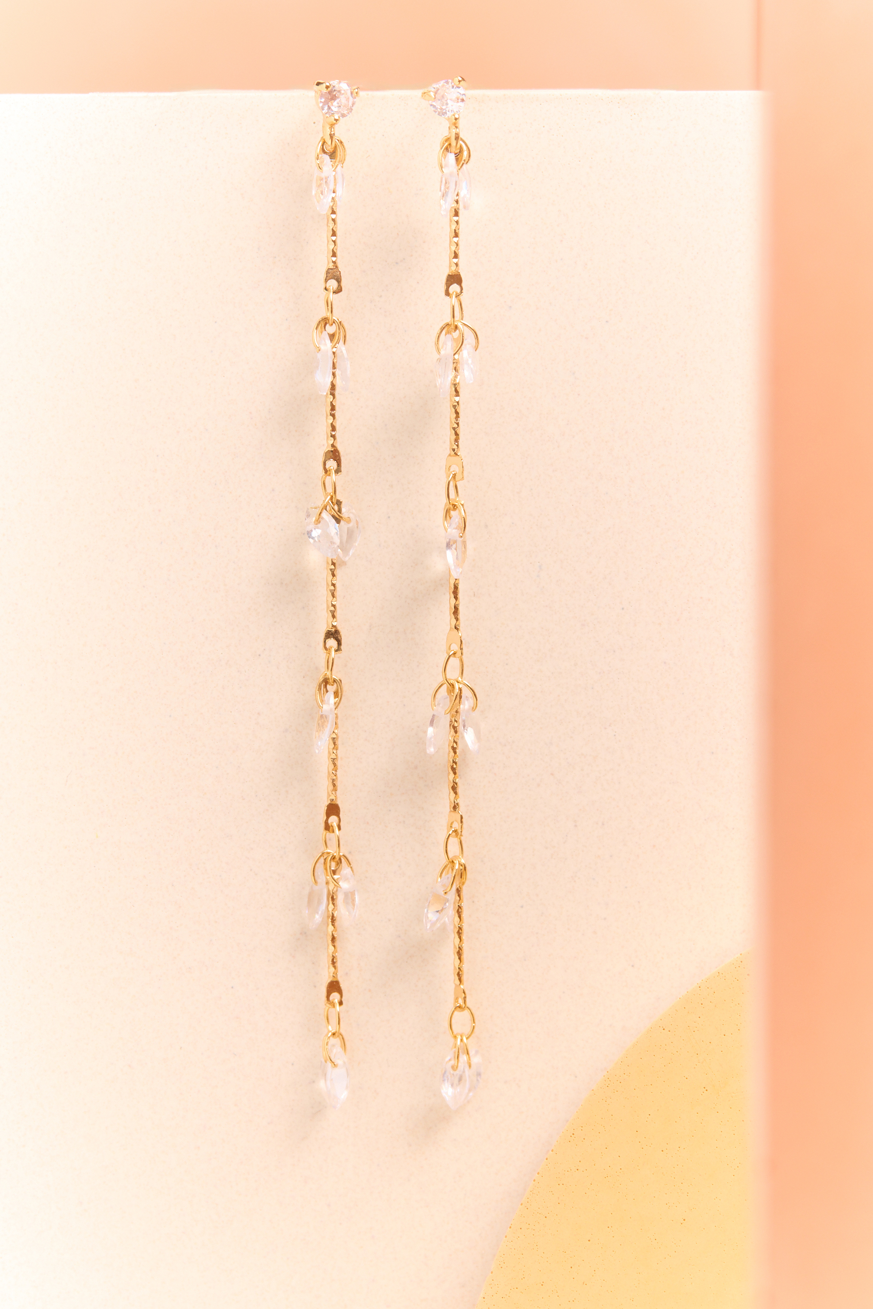 GOLD CRYSTAL LINEAR DANGLE EARRINGS Detail 1