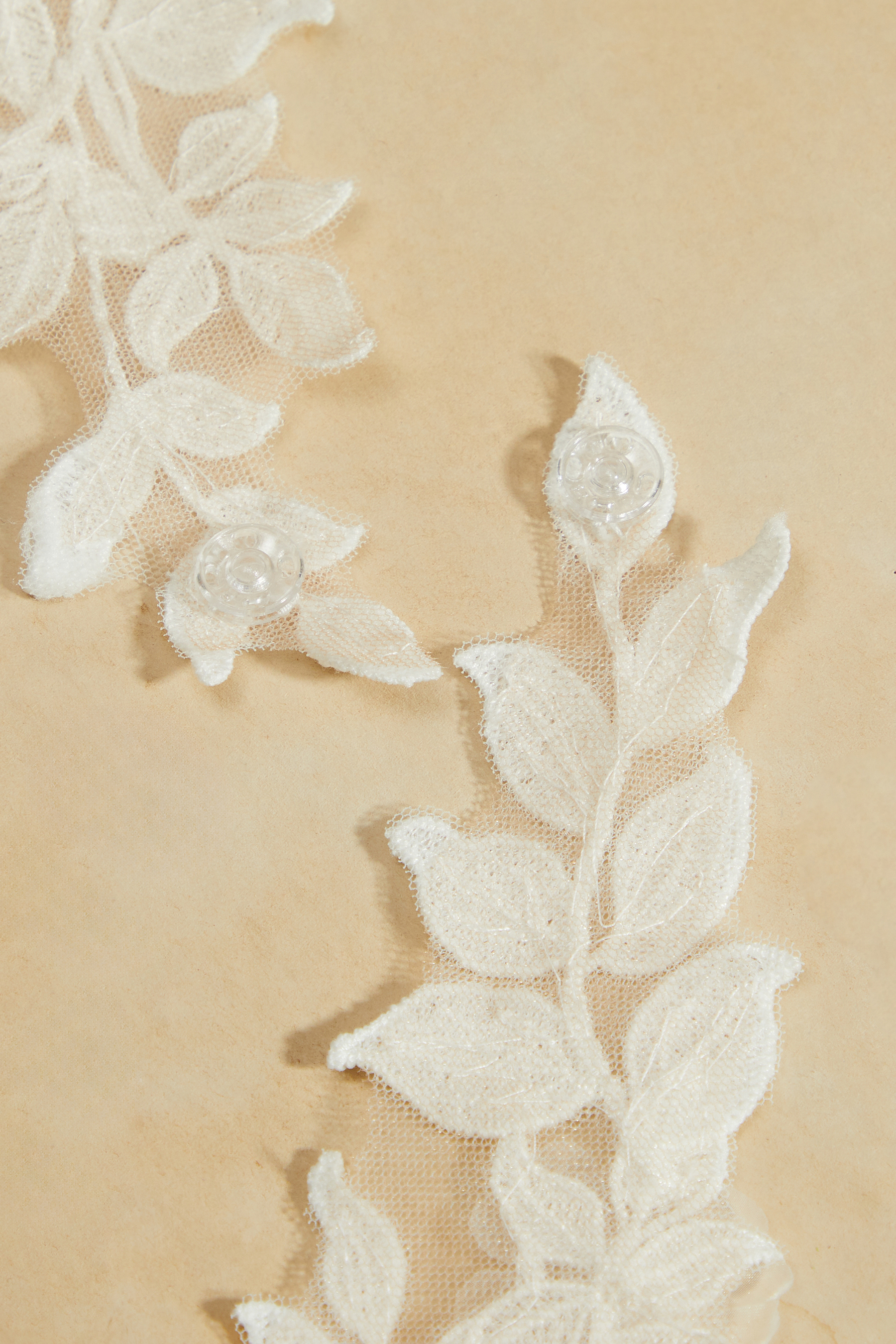 FLORAL LACE SWAG Detail 5