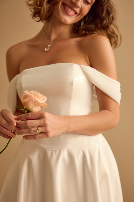CASCADING CHIFFON SWAGS
