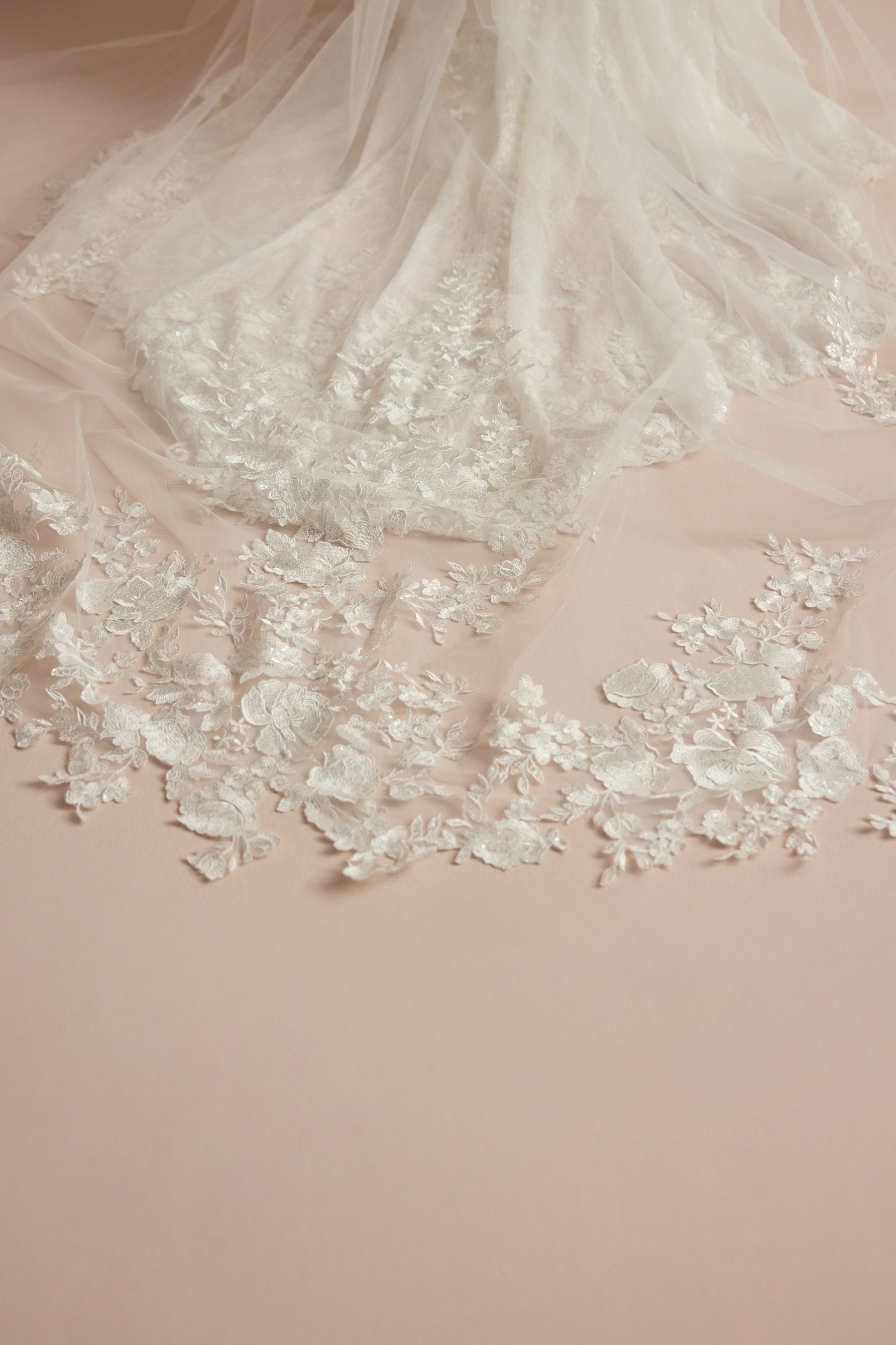 SEQUIN LACE CATHEDRAL | Vow'd Weddings