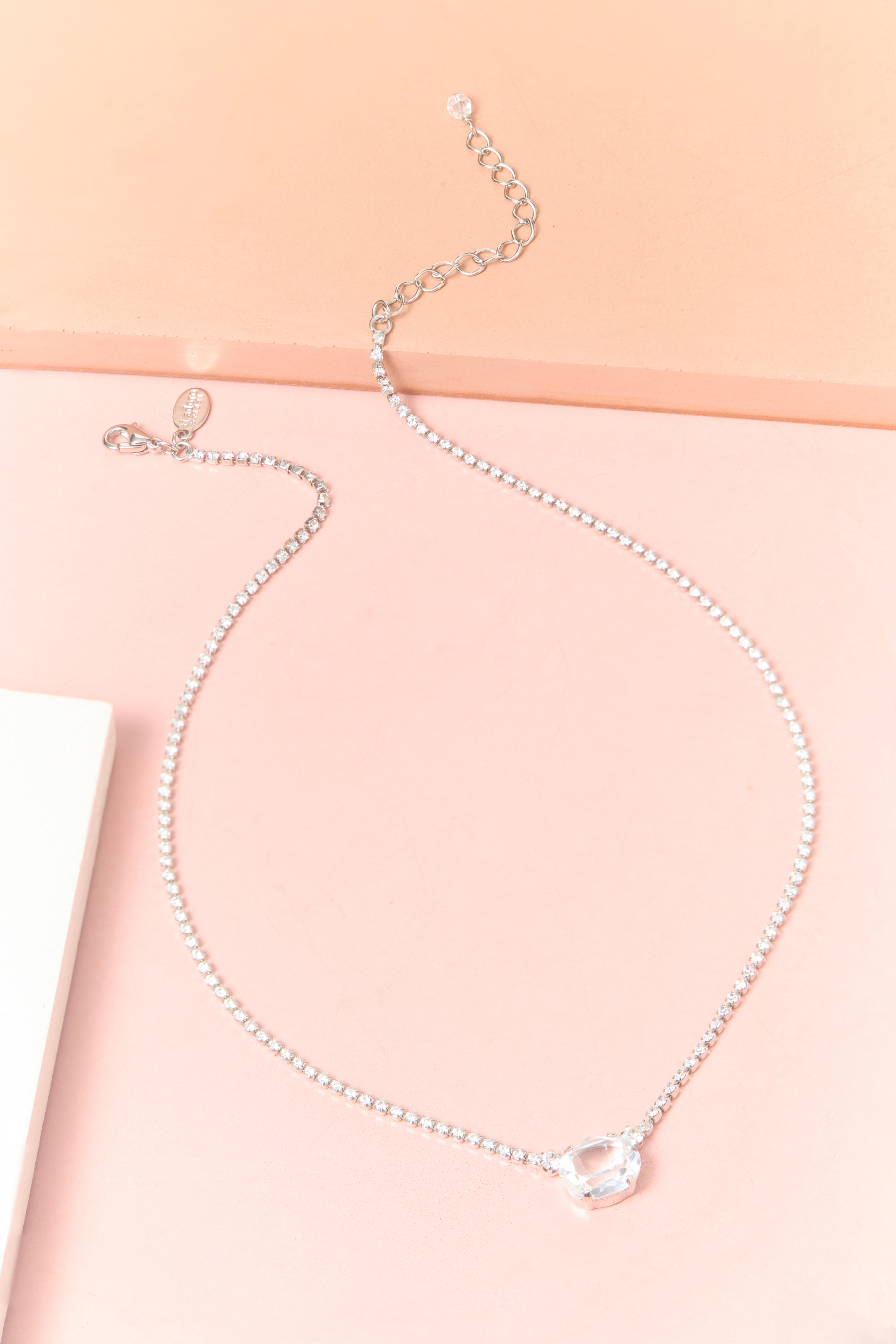 OVAL CUT TENNIS CHOKER Detail 1