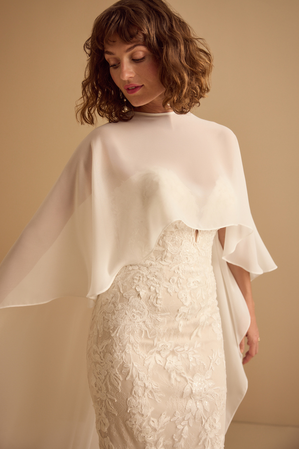 HONEYCOMB BRIDAL CAPE