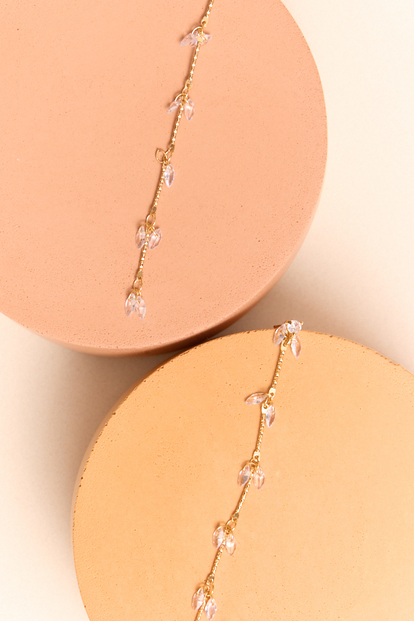 GOLD CRYSTAL LINEAR DANGLE EARRINGS