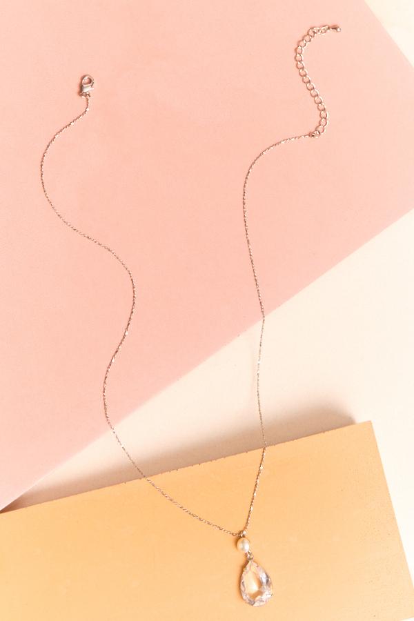 TEARDROP PEARL NECKLACE