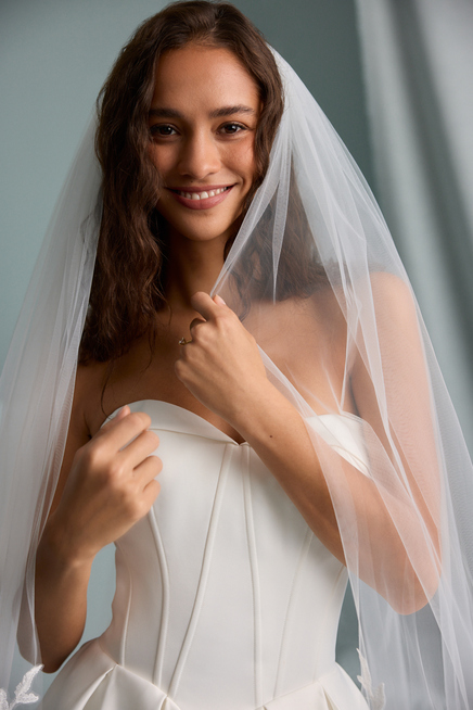 BLOSSOM LACE VEIL