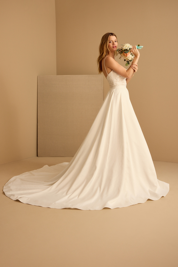SCONE SATIN OVERSKIRT