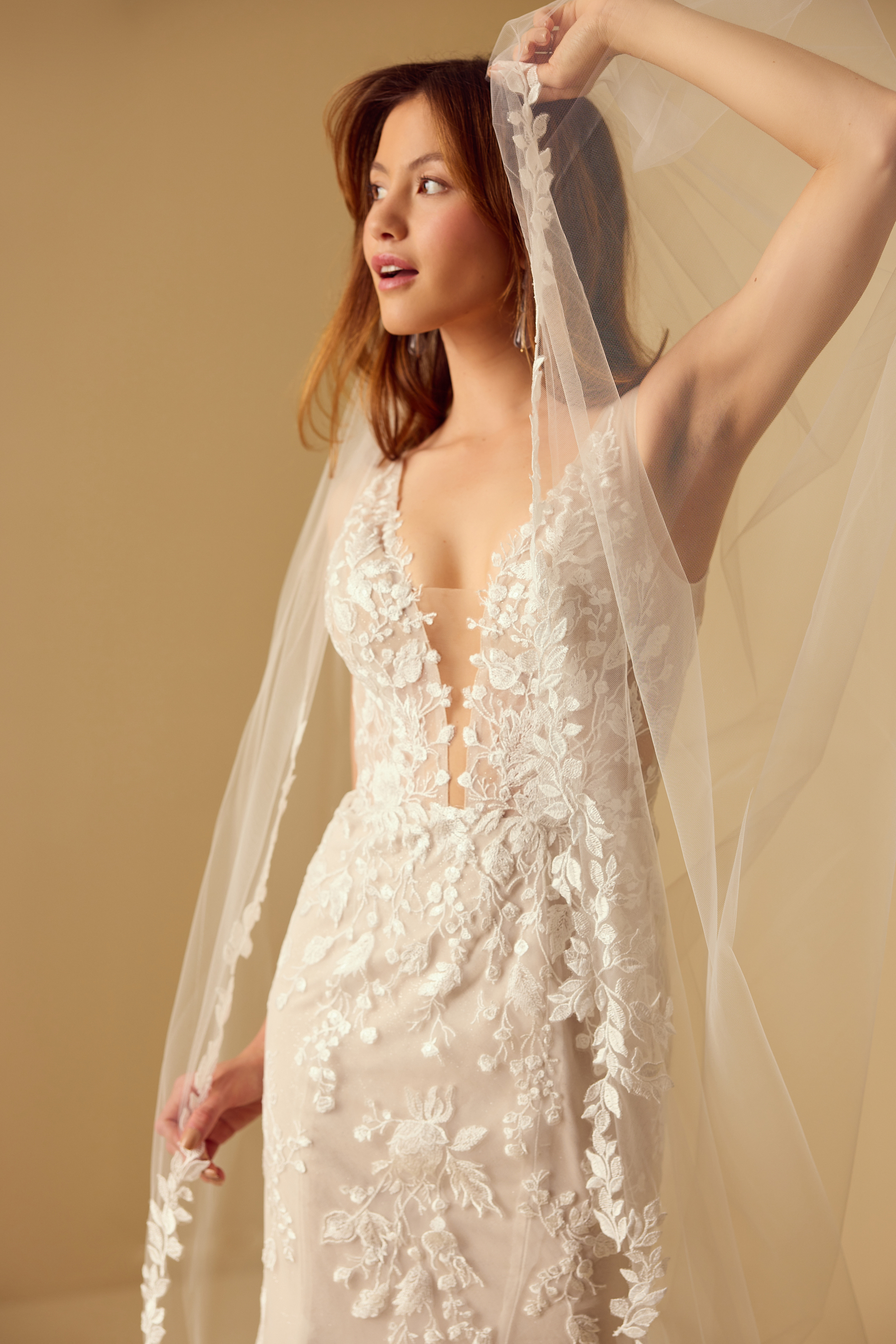 IVY LACE VEIL Detail 1